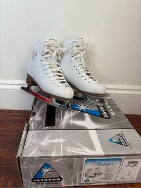 JACKSON White Girls Kids Figure Skates - Mystique size 1